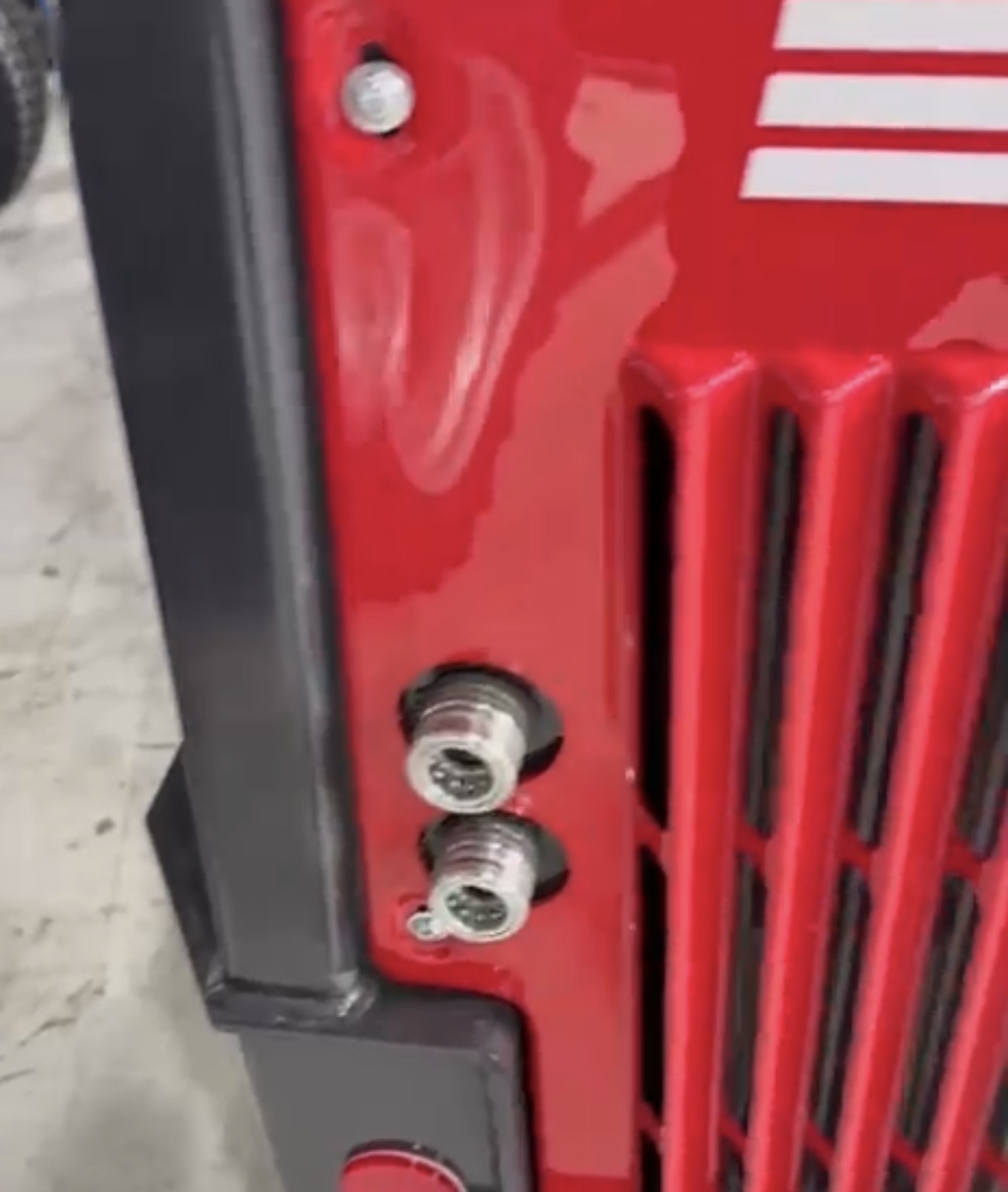 Takahydrauliikka (3448,48T18,4275,2838,2438)